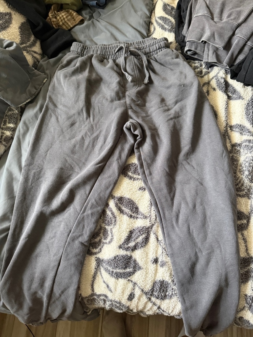 No Boundaries Gray Drawstring Sweatpants